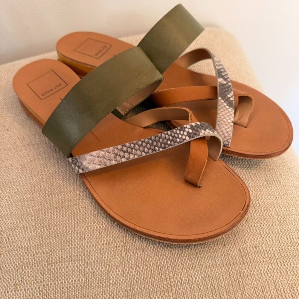 Dolce Vita Paddy Sandals Women's 8 Olive Snake Print Flat Slide Thong Sandals